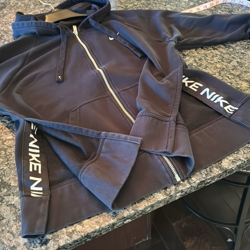 Nike zip up hoodie M - Picture 8 of 13